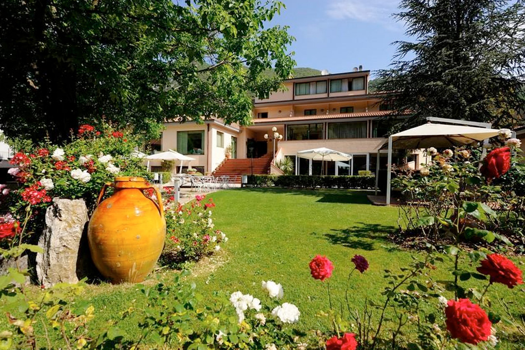 Guesia Village Hotel e Spa - Pacchetto 2 notti Autunno in Umbria